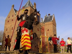 Kasteel en Paleis Poederoijen