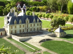 Mini-Chateaux