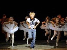 Musical '* No fixed location