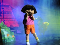 Dora Live
